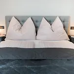 Lejlighedshotel Going Living 4*