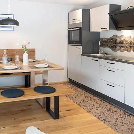 Going Living Aparthotel