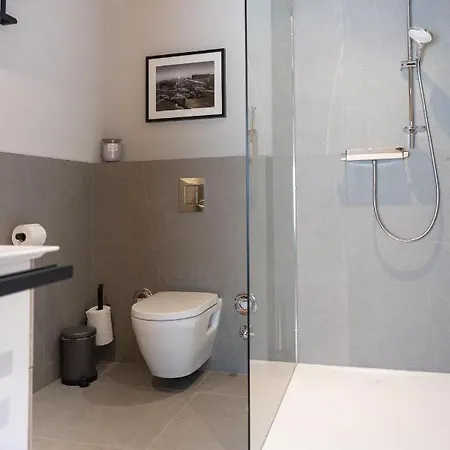 Ξενοδοχείο με διαμερίσματα Going Living