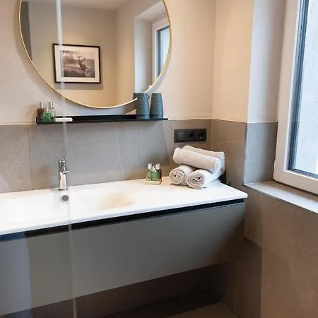 Ξενοδοχείο με διαμερίσματα Going Living 4*