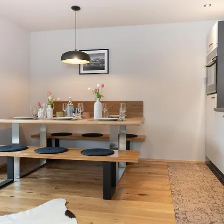 Ξενοδοχείο με διαμερίσματα Going Living 4*