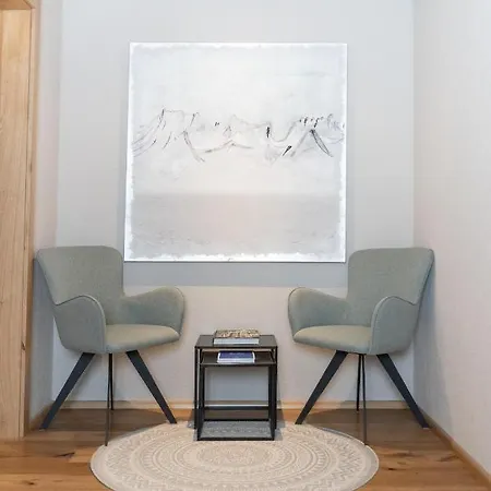 Going Living Ξενοδοχείο με διαμερίσματα 4*